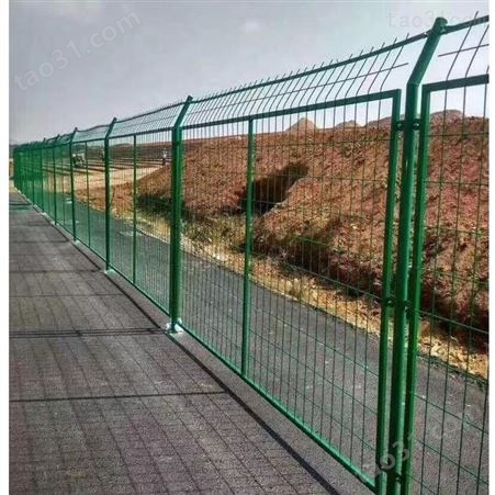 太原边框护栏网 公路果园围墙隔离防护网