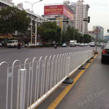 京式护栏 隔离护栏 人行道护栏 机动车道护栏