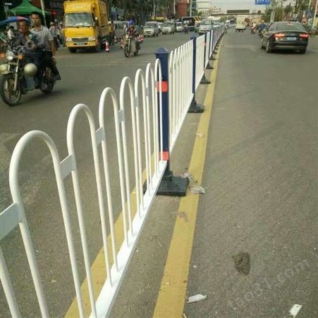 京式道路围栏 京式道路护栏 马路安全隔离栏