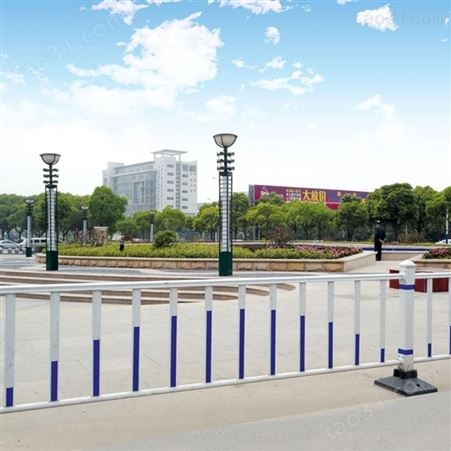 加工定制  如皋 市政护栏 公路防撞护栏 安全隔离护栏 市政护栏型号