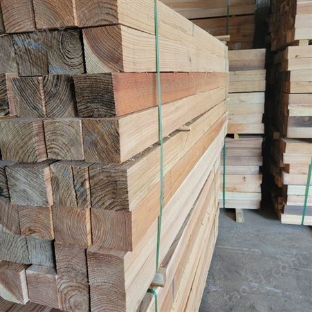 上海木材厂家批发日本柳杉原木屋顶改造杉木板不易劈裂