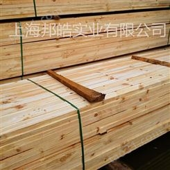 新西兰辐射松建筑木方垫设备道木打包装木条定制规格不易劈裂