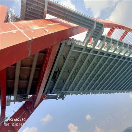 玉林跨河人行天桥施工 防城港学校跨马路钢箱梁 桥梁钢结构工程