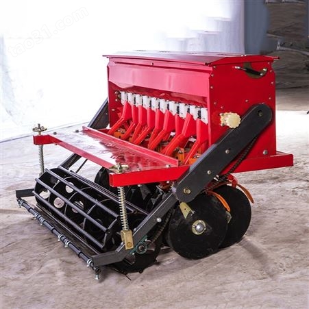 大型牵引式小麦播种机 轮胎行走式种麦子机器