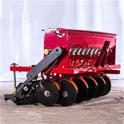 大型牵引式小麦播种机 轮胎行走式种麦子机器