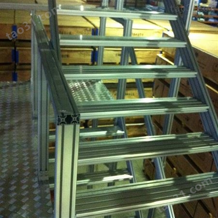 化工操作平台维修防滑板移动楼梯踏步铝合金工作平台框架扶手配件