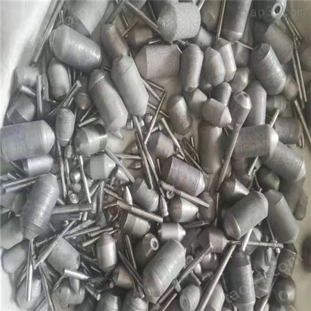 高价回收钨钢球齿 钨钢钉锤  厂家收数控刀具 废辊环