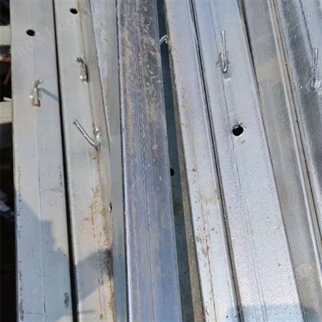 供应高铁立柱支架 西润厂家铁路高铁防护栅栏 热镀锌刺丝滚笼